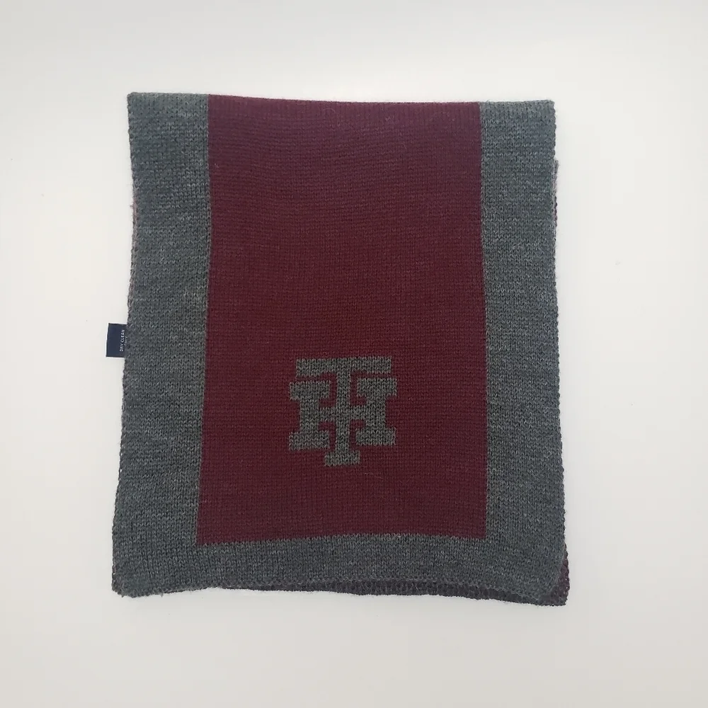 Tommy Hilfiger scarve For Men